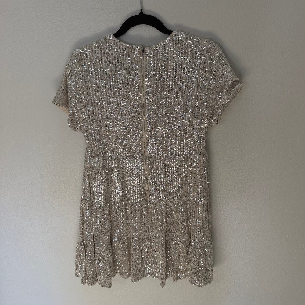 Lulus Taking a Shine Silver Sequin Tiered Mini Shift Dress Women's M - Picture 5 of 6